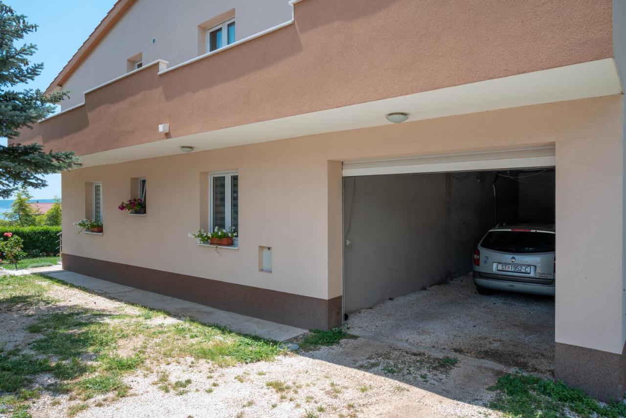 Nadalina Apartment Kastel Stari Екстер'єр фото