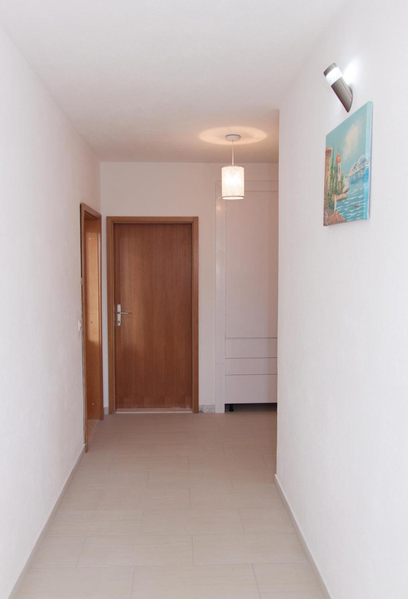 Nadalina Apartment Kastel Stari Екстер'єр фото