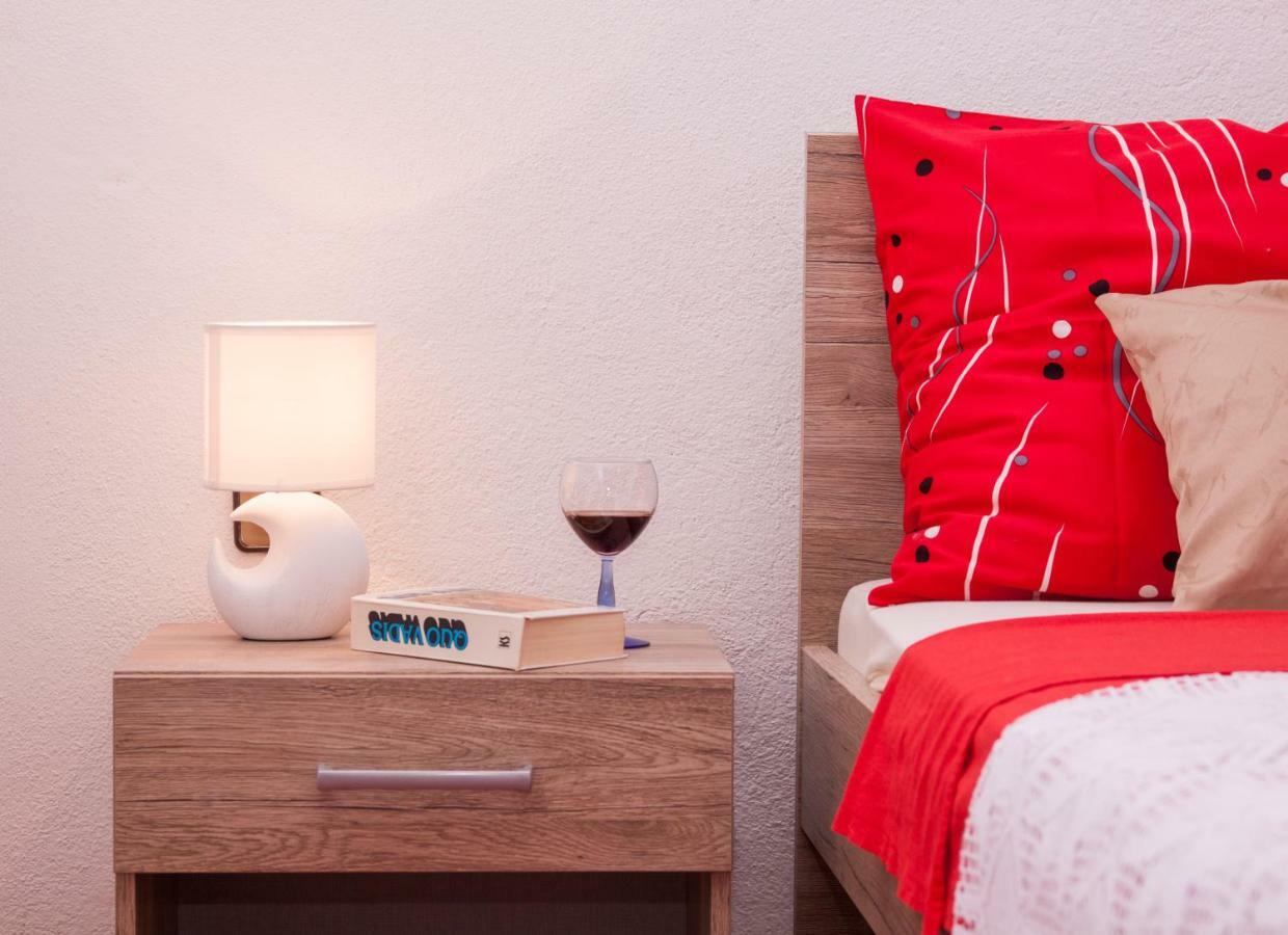 Nadalina Apartment Kastel Stari Екстер'єр фото