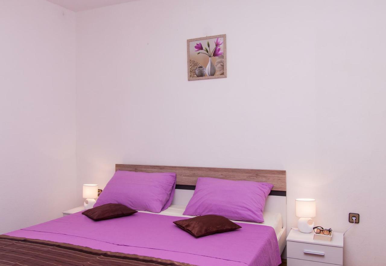 Nadalina Apartment Kastel Stari Екстер'єр фото